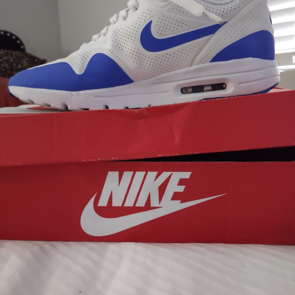 Women's Nike Shoes